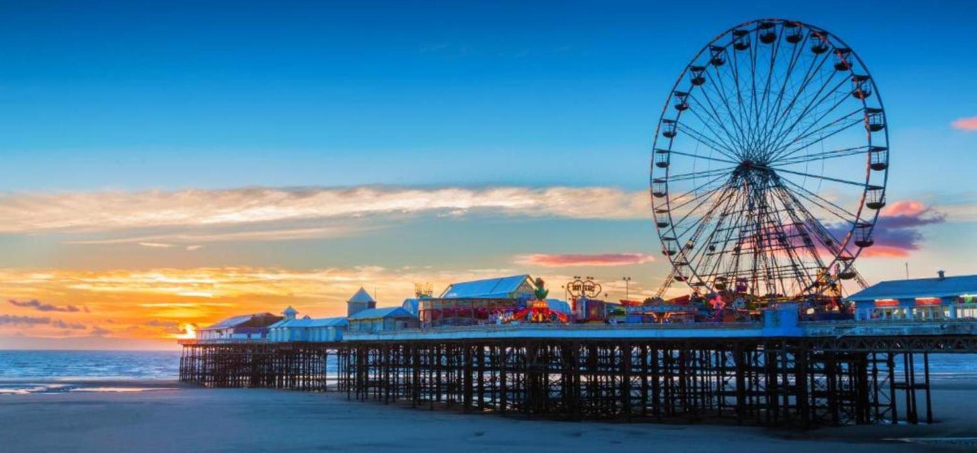 Oyo Wave Crest Hotel Blackpool Zewnętrze zdjęcie