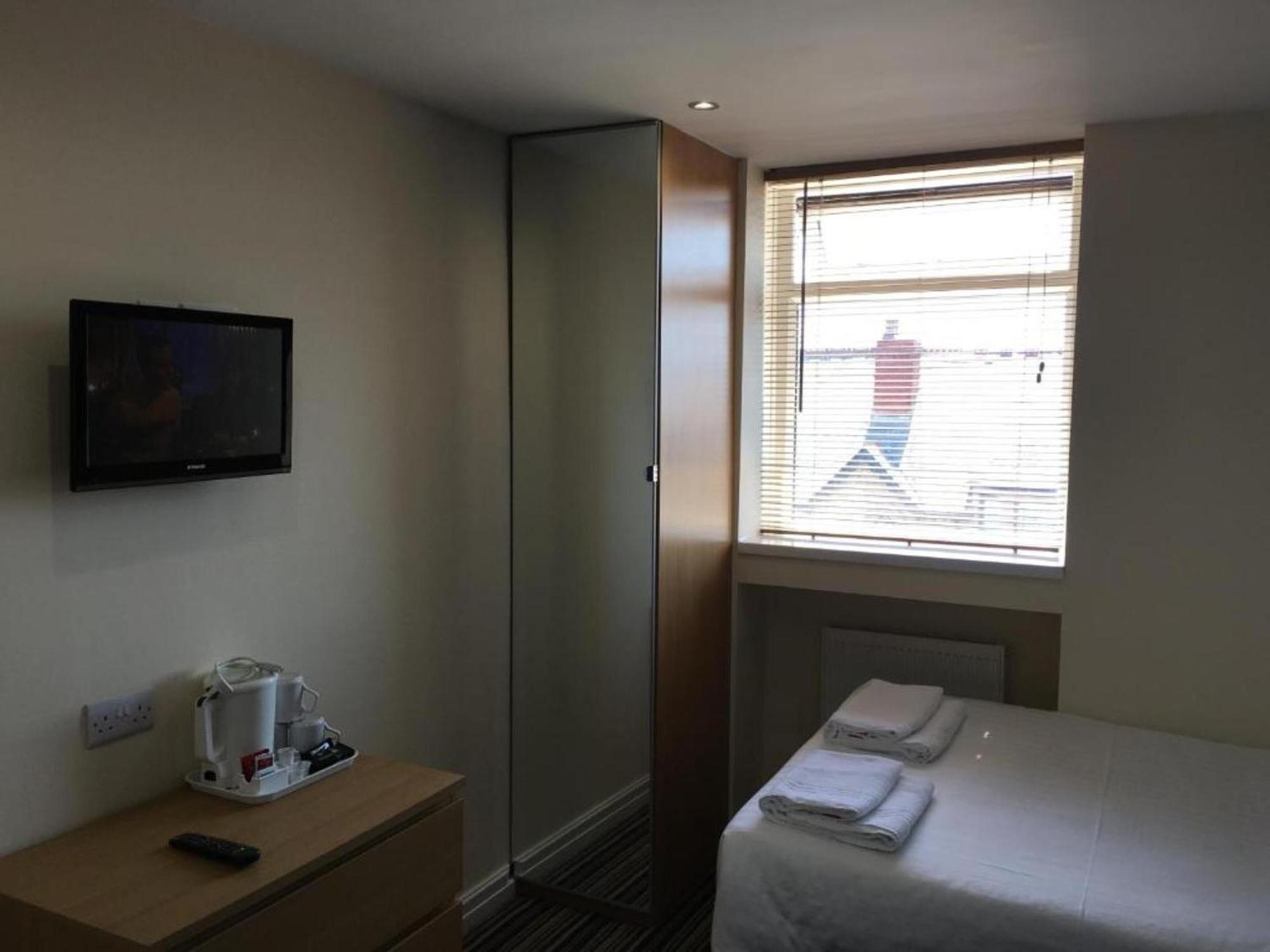 Oyo Wave Crest Hotel Blackpool Zewnętrze zdjęcie