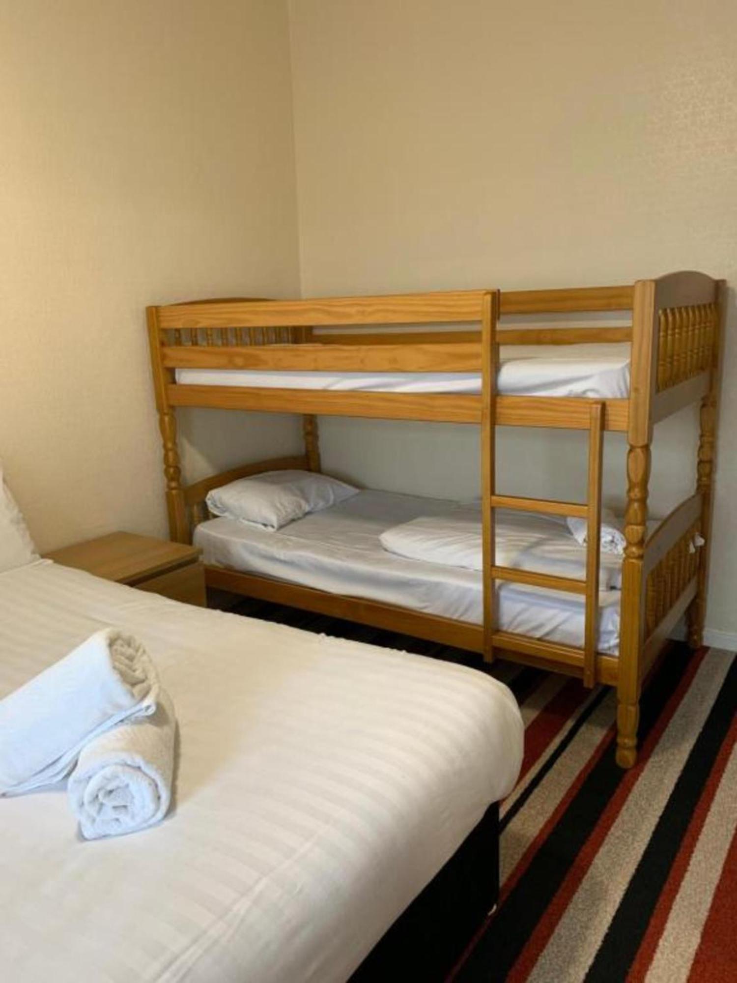 Oyo Wave Crest Hotel Blackpool Zewnętrze zdjęcie