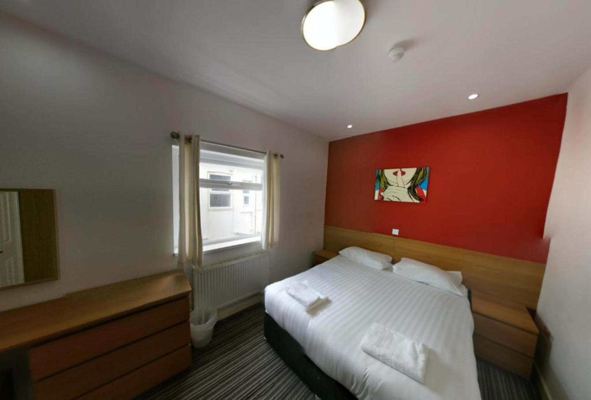 Oyo Wave Crest Hotel Blackpool Zewnętrze zdjęcie