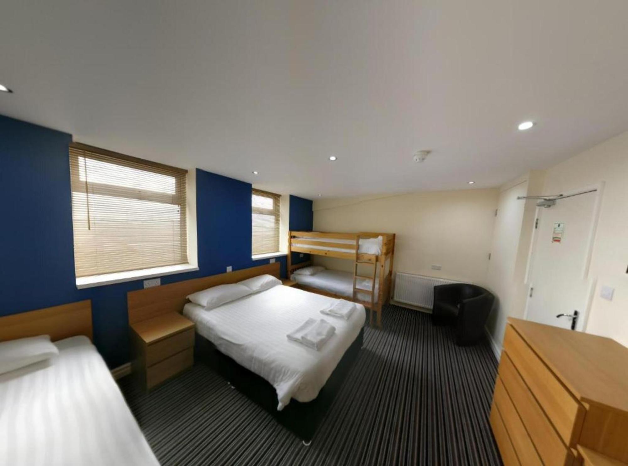 Oyo Wave Crest Hotel Blackpool Zewnętrze zdjęcie