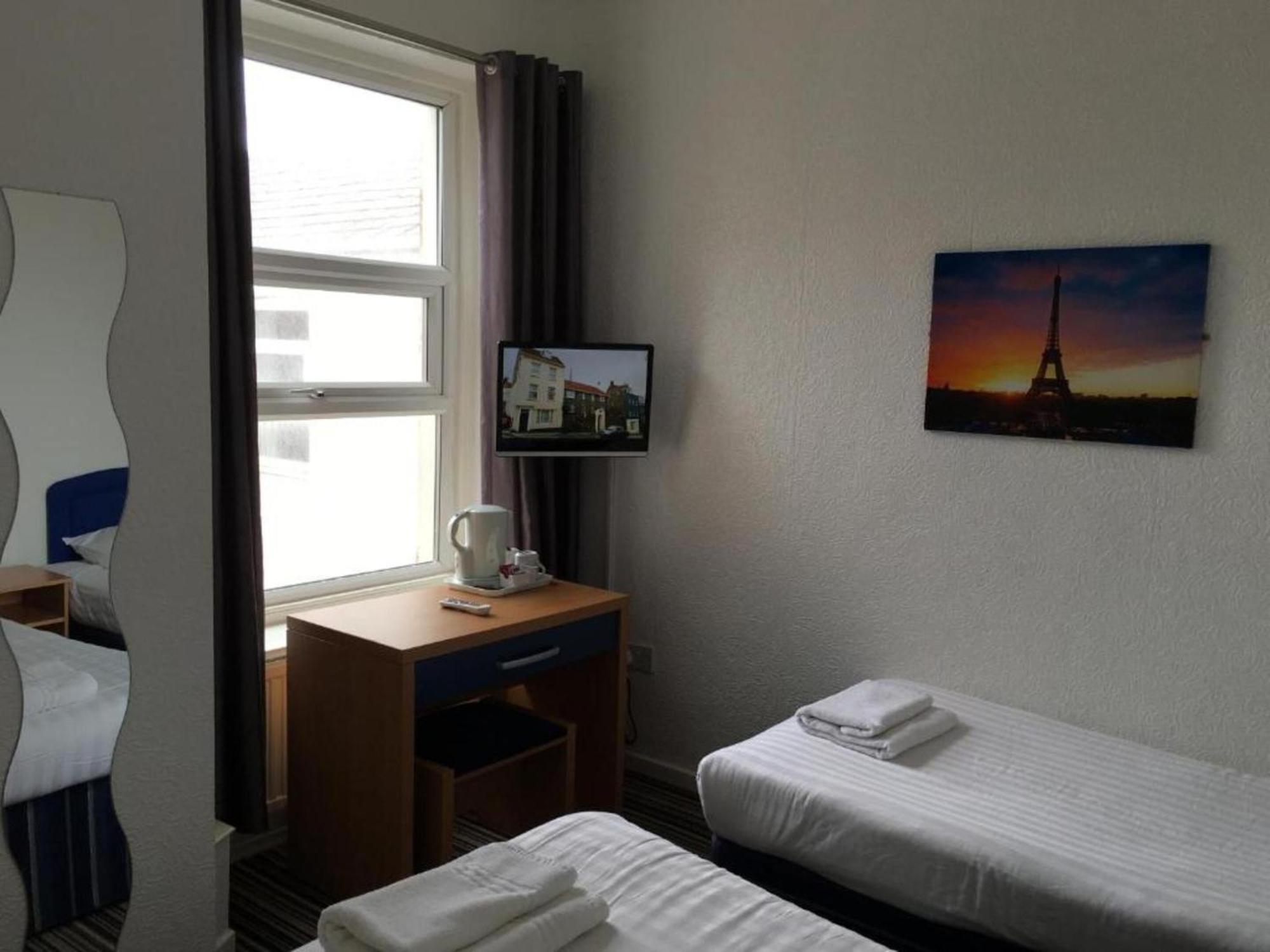 Oyo Wave Crest Hotel Blackpool Zewnętrze zdjęcie