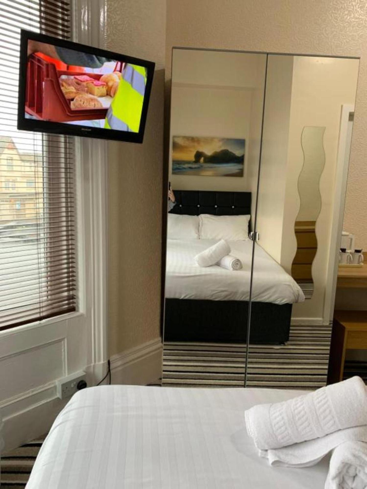 Oyo Wave Crest Hotel Blackpool Zewnętrze zdjęcie